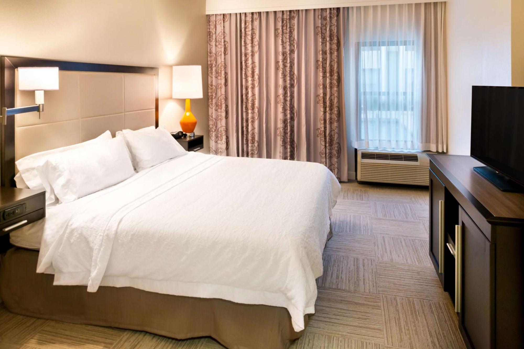 Hampton Inn & Suites Orlando-East Ucf Alafaya Экстерьер фото