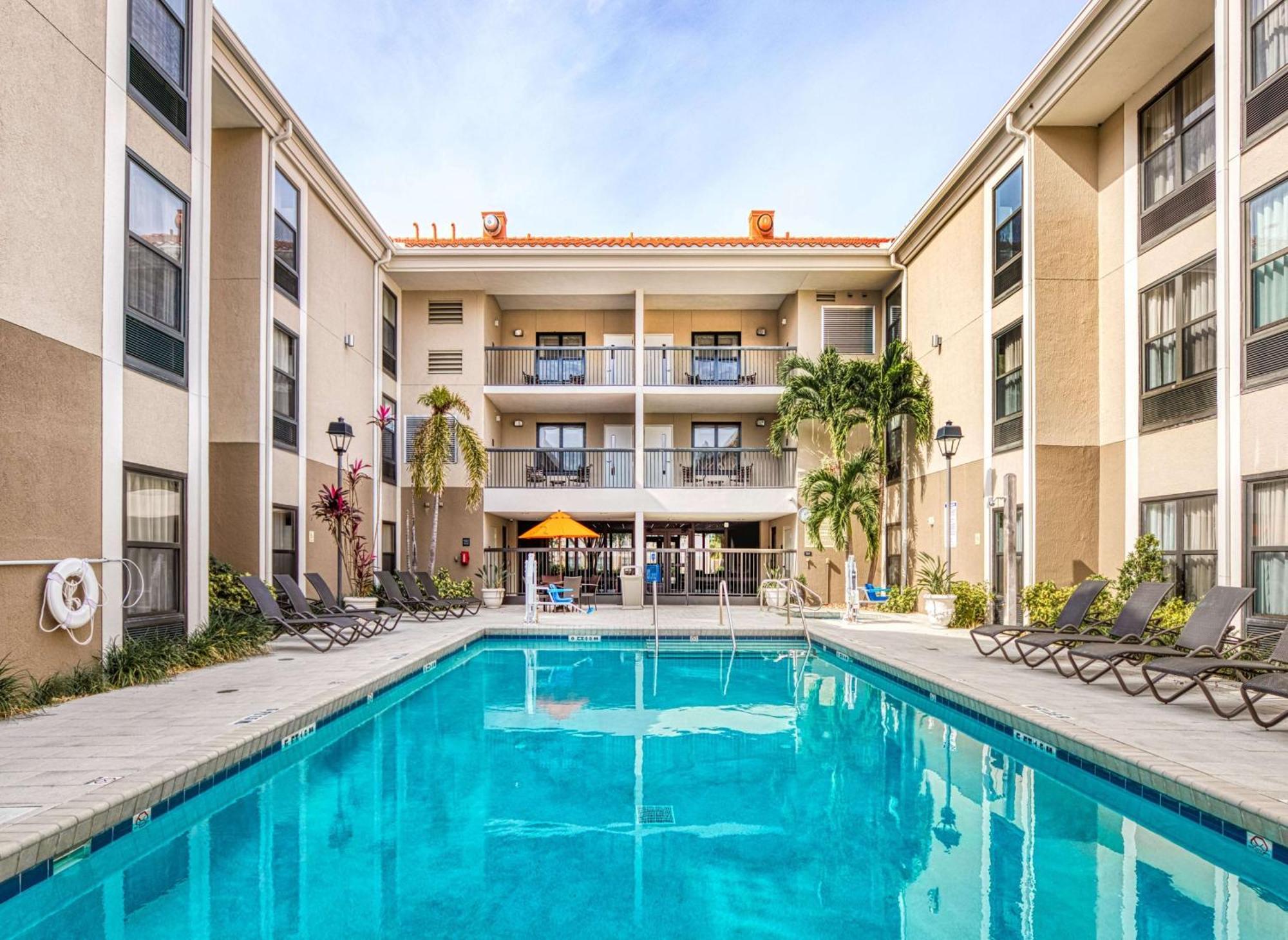 Hampton Inn & Suites Orlando-East Ucf Alafaya Экстерьер фото